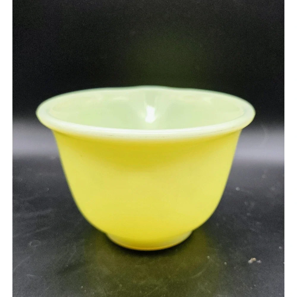 Vintage Hamilton Beach Mixing Bowl Yellow Custard Glass UV Glow 4.75